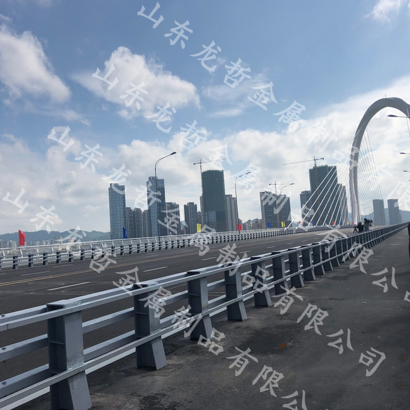 廣東防撞護欄工程案例 廣東防撞護欄工程案例